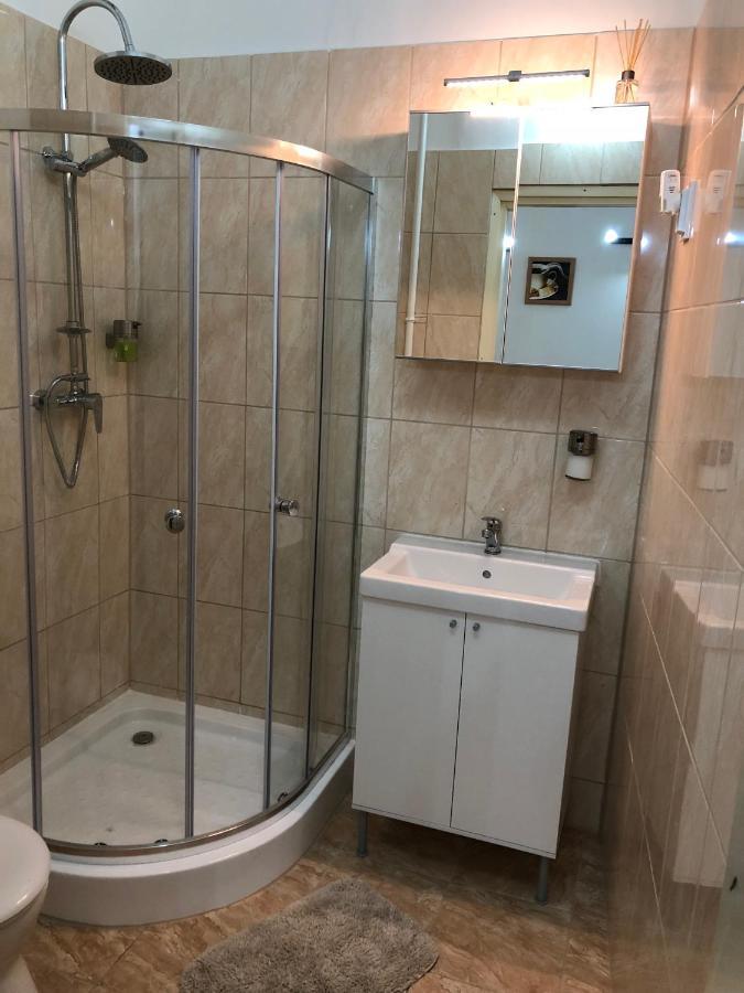 Urania Apartamento Budapeste Exterior foto