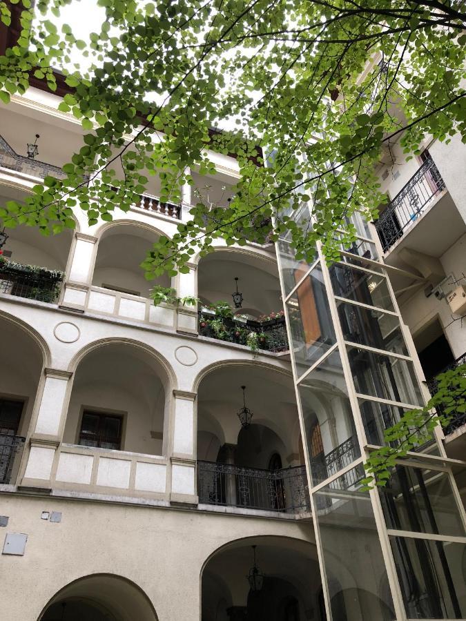 Urania Apartamento Budapeste Exterior foto