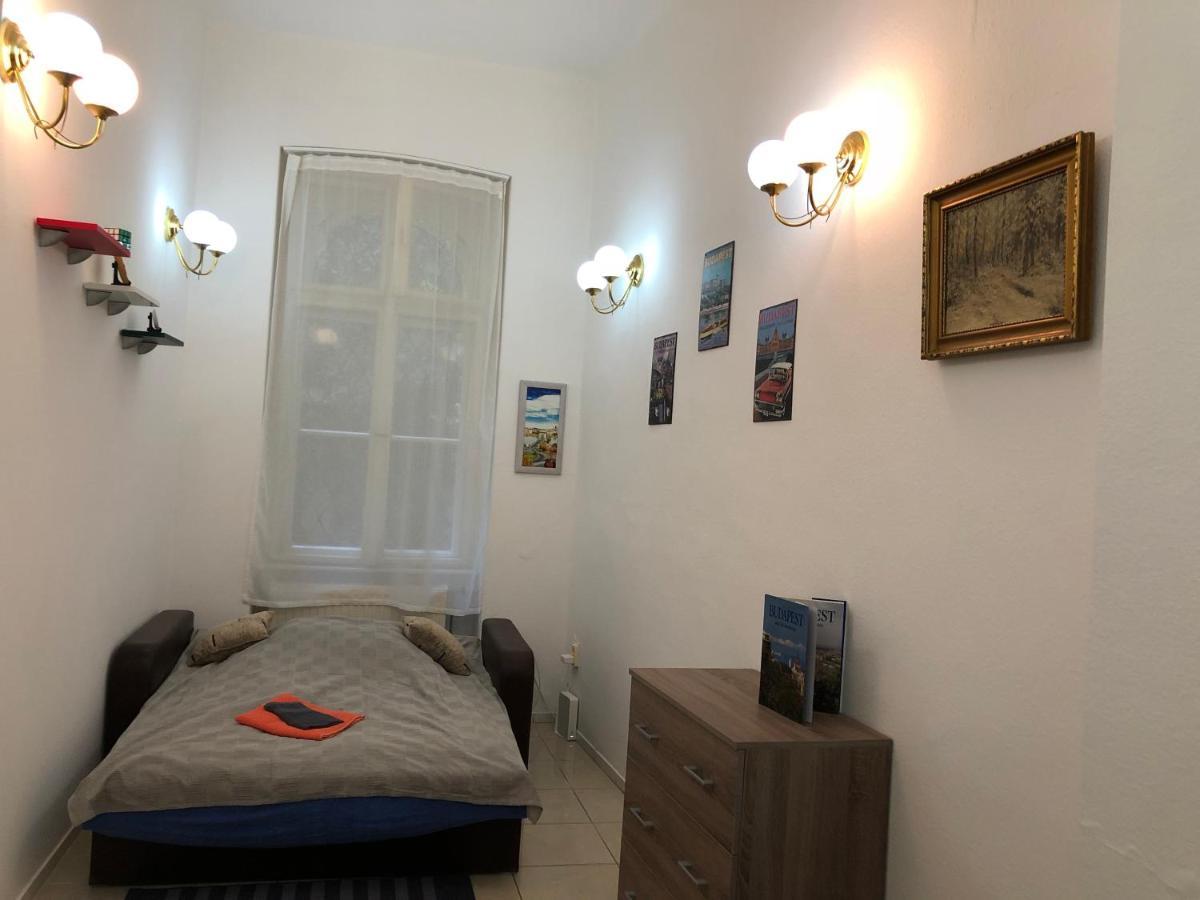 Urania Apartamento Budapeste Exterior foto